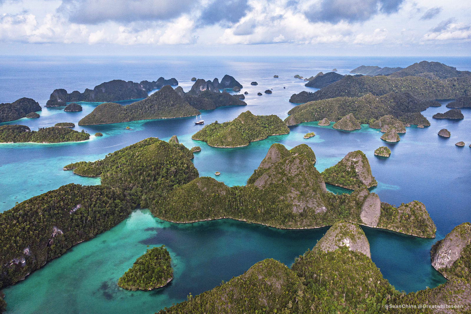 Liveaboard Raja Ampat Aerial View